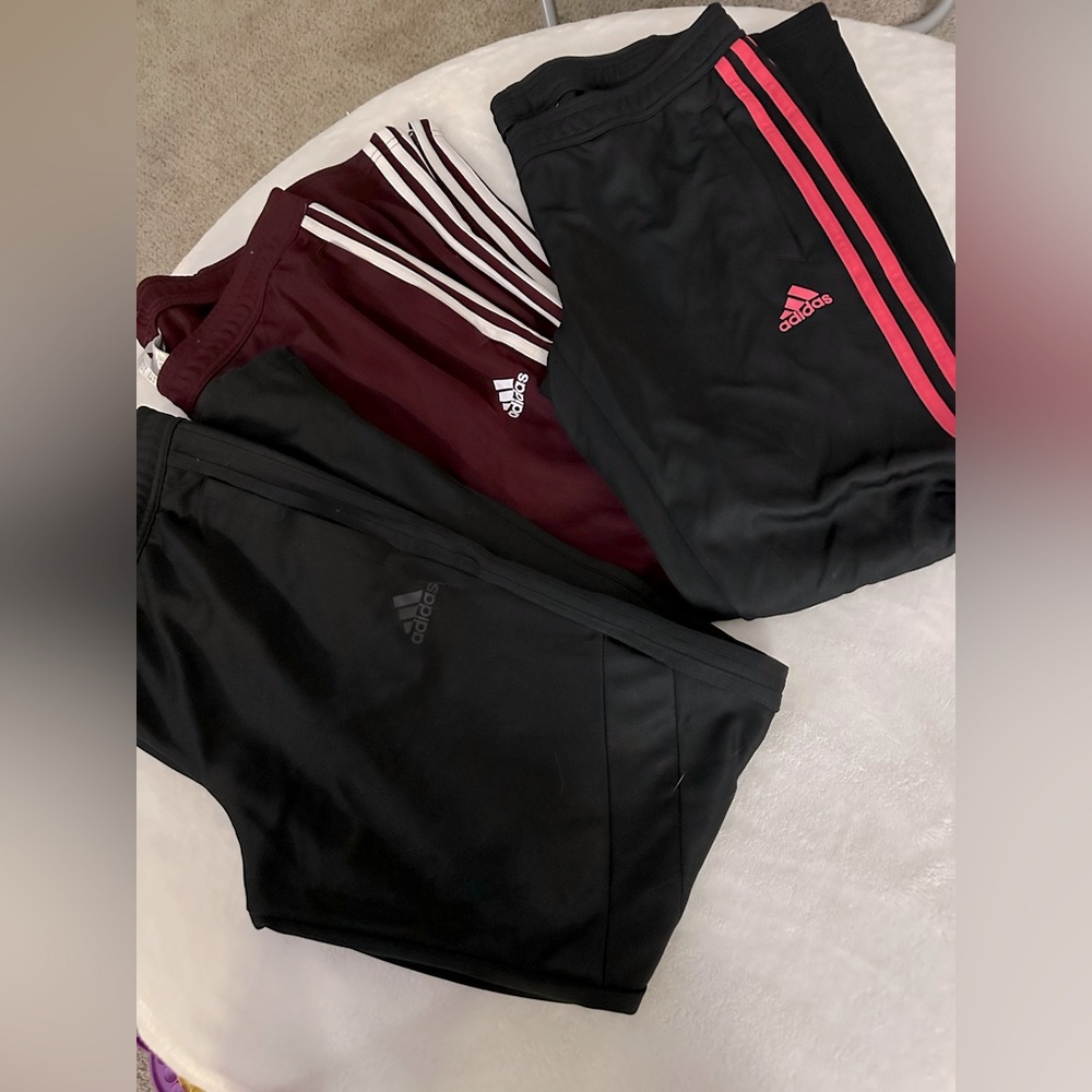Women’s Adidas Jogger Tiro pants pants (size Medium)